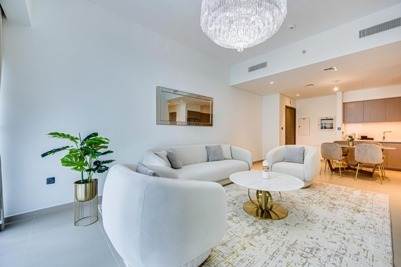 Bright New Near Burj Khalifa Apartment